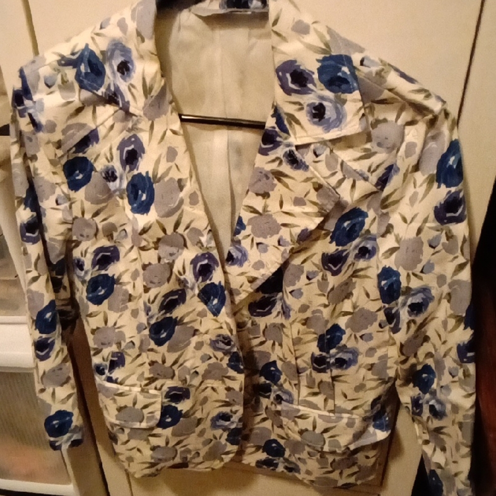 Floral Blue and White Women's Jacket